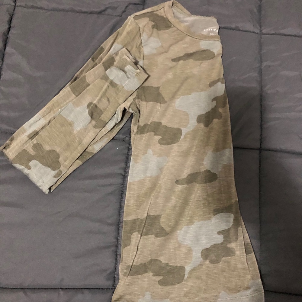 Shirt - Picture 3 of 3